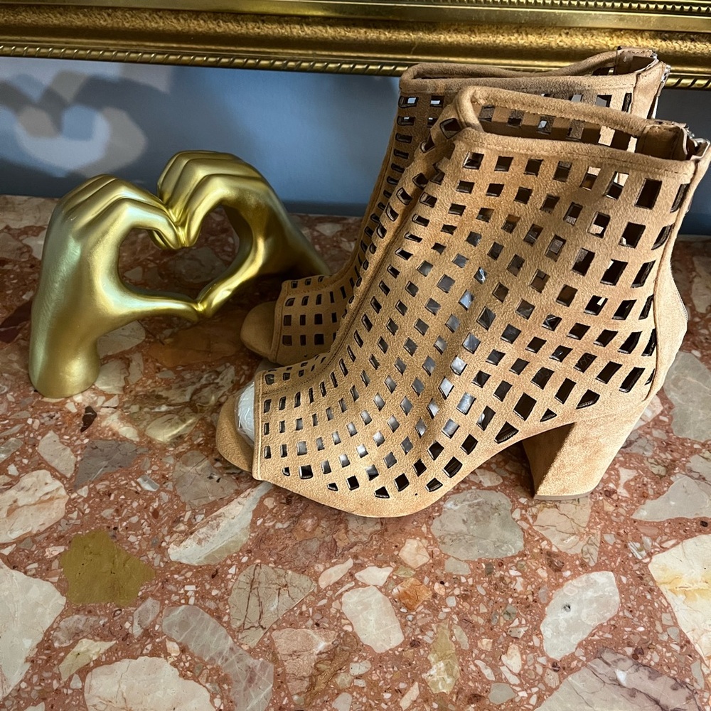 Chic Tan Cutout Heeled Boots